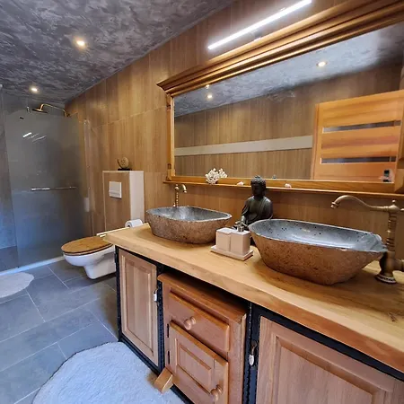 Chalet Villa
